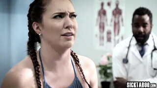 Թեժ նկարահանել է Maddie Մասին Рейли վայելում կոշտ трахом ներքին