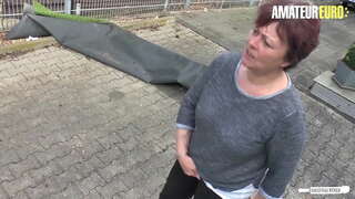 AMATEUR EURO - Geile BBW Vrouw Houdt van Neuken Met Haar Man &#039; s Beste Vriend