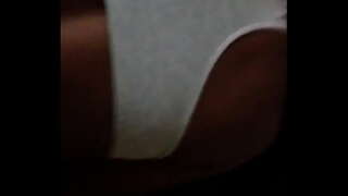 Изстрела в гърба, докато тя не свърши