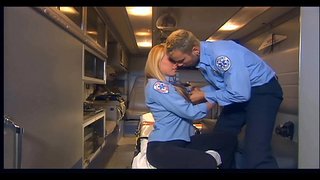 Грудастая блондинка трахал ак-кара бедро жогорку байпак