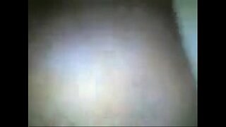 ���හි ගෙදර හැදූ brunette අප්රේල්