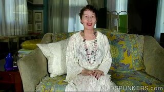 Стары распусныя анальны распуснік трахал сваю тугую маленькую попку для цябе