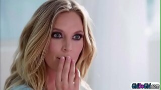 Мащеха Мона ме научи Ей Джей триковете сквирта