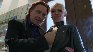 Вивијан Шмит, овде постаје жртва папараца .....