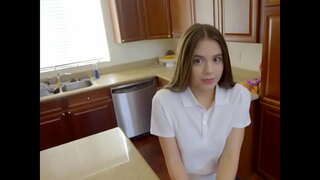 Укучысы трахается һәм кончает Эченә