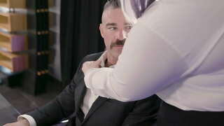 XXL Babe Obtinerea Pussyfucked De Ea Atîrna Seful