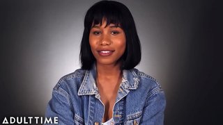 ���్రండి ఫాక్స్ Masturbates &amp;amp; Talks About It!