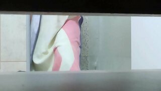 Co-cheangailte ri tan loidhne sexy a tha air a chlàradh a &#039; gabhail a-mhàin gun i a bhith aca